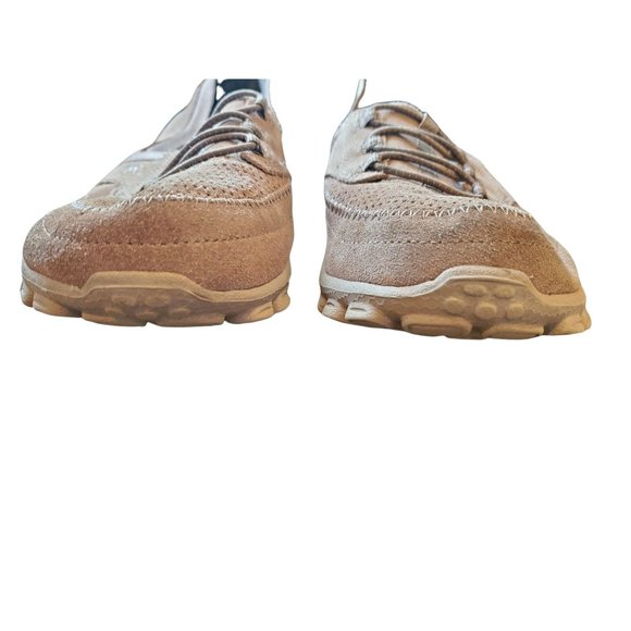 Skechers Lightweight Leather tan upper slip on with bungee Sz 8.5 - Picture 2 of 8